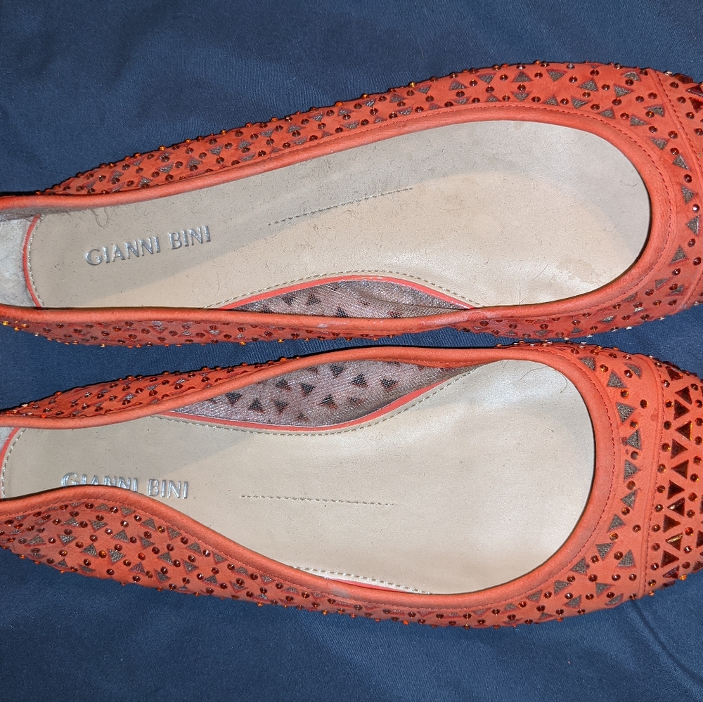 Coral studded flats